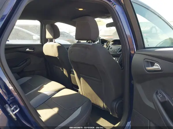 1FADP3L97HL221765 2017 FORD FOCUS - Image 8