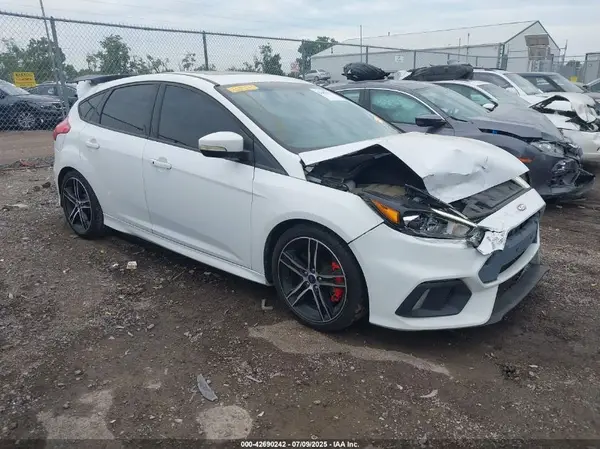 1FADP3L97HL257326 2017 FORD FOCUS ST - Image 1