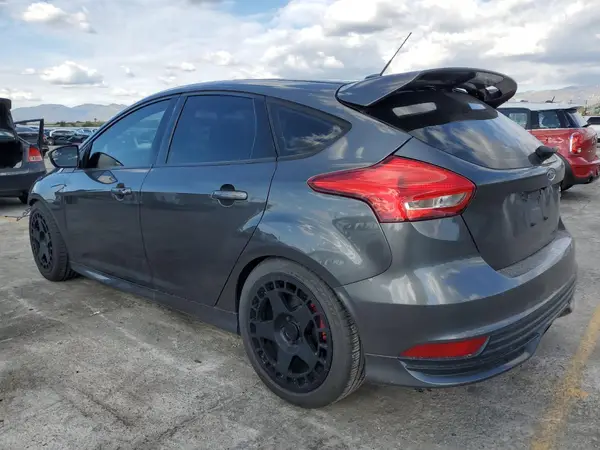 1FADP3L97HL285157 2017 FORD FOCUS - Image 2