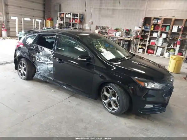 1FADP3L97HL298488 2017 FORD FOCUS ST - Image 1