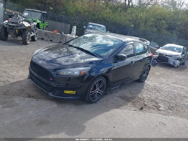 1FADP3L97HL301549 2017 FORD FOCUS ST - Image 2