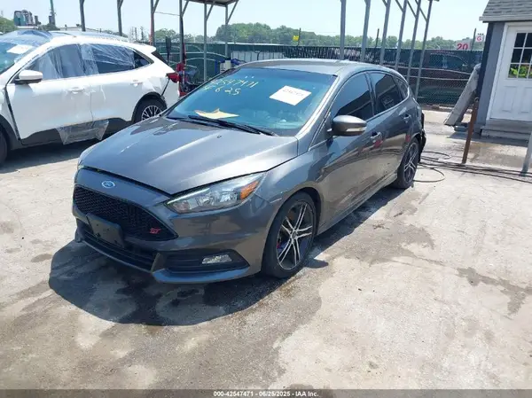 1FADP3L97JL238779 2018 FORD FOCUS ST - Image 2