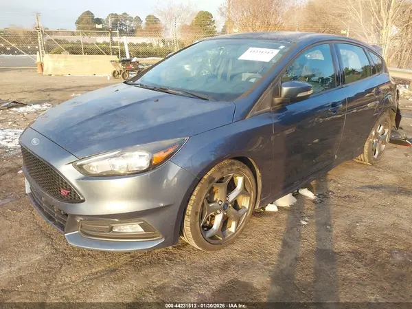 1FADP3L97JL255257 2018 FORD FOCUS ST - Image 2