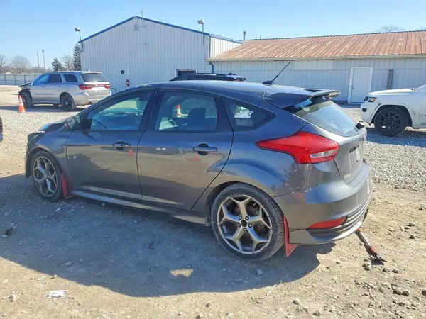 1FADP3L97JL301699 2018 FORD FOCUS - Image 2