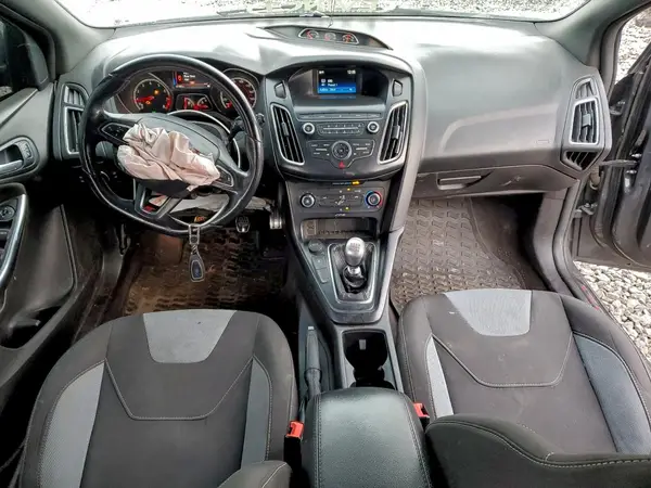 1FADP3L97JL303422 2018 FORD FOCUS - Image 8