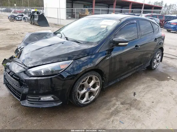 1FADP3L97JL318440 2018 FORD FOCUS - Image 2