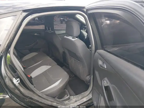 1FADP3L97JL318440 2018 FORD FOCUS - Image 8