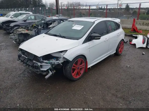 1FADP3L98GL209560 2016 FORD FOCUS ST - Image 2