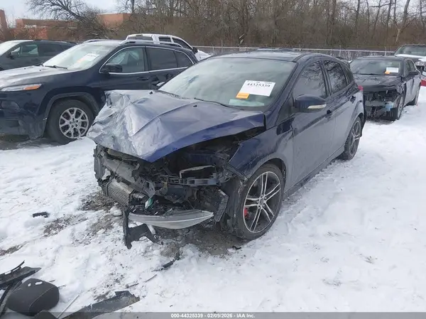 1FADP3L98GL252196 2016 FORD FOCUS ST - Image 2