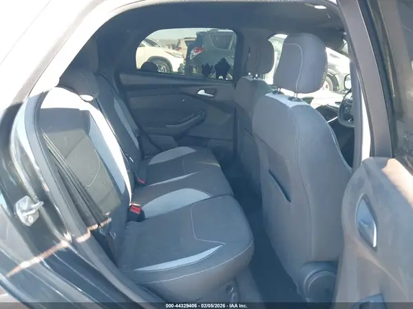 1FADP3L98HL219250 2017 FORD FOCUS - Image 8