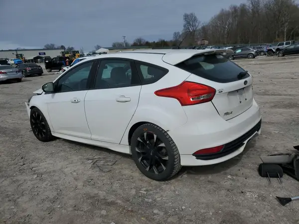 1FADP3L98HL257478 2017 FORD FOCUS - Image 2
