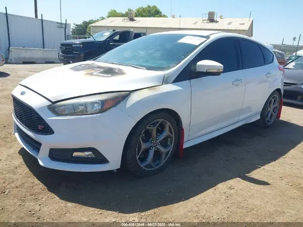 1FADP3L98HL260705 2017 FORD FOCUS ST - Image 2