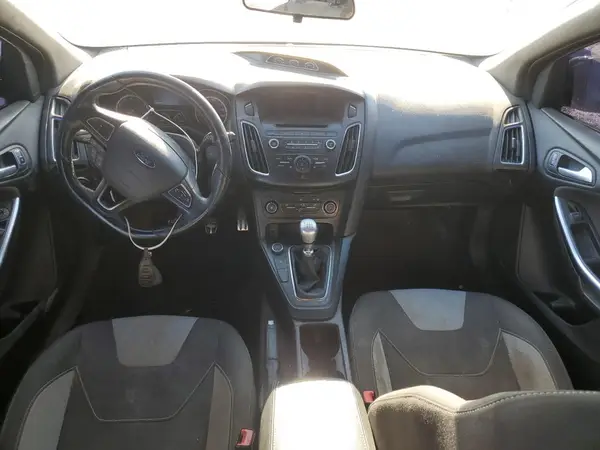 1FADP3L98HL274927 2017 FORD FOCUS - Image 8