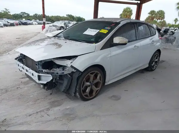 1FADP3L98HL305755 2017 FORD FOCUS ST - Image 2