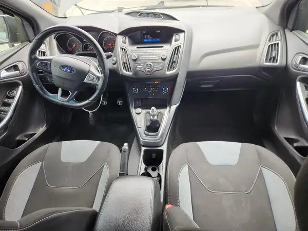 1FADP3L98HL316268 2017 FORD FOCUS - Image 8