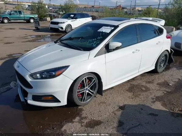 1FADP3L98HL347052 2017 FORD FOCUS ST - Image 2