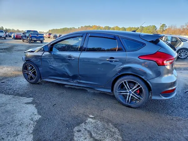 1FADP3L98JL208951 2018 FORD FOCUS - Image 2