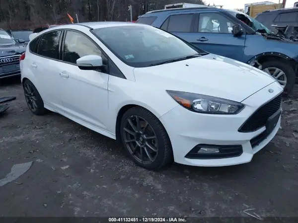 1FADP3L98JL242405 2018 FORD FOCUS ST - Image 1
