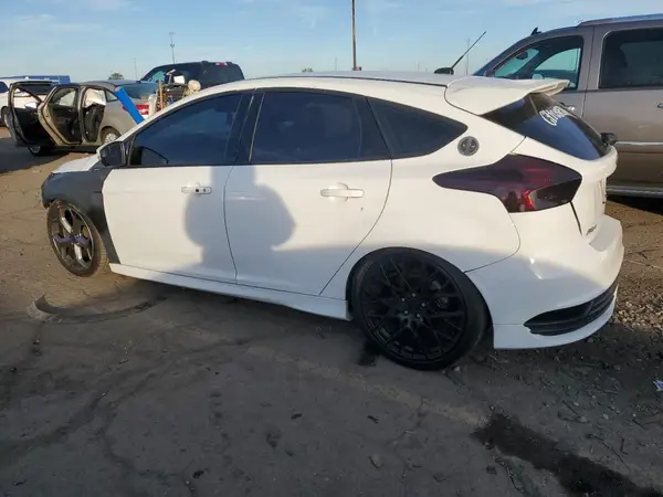 1FADP3L98JL285089 2018 FORD FOCUS - Image 2