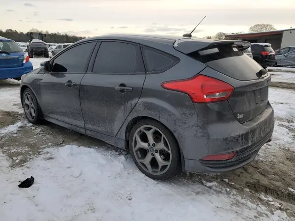 1FADP3L98JL291877 2018 FORD FOCUS - Image 2