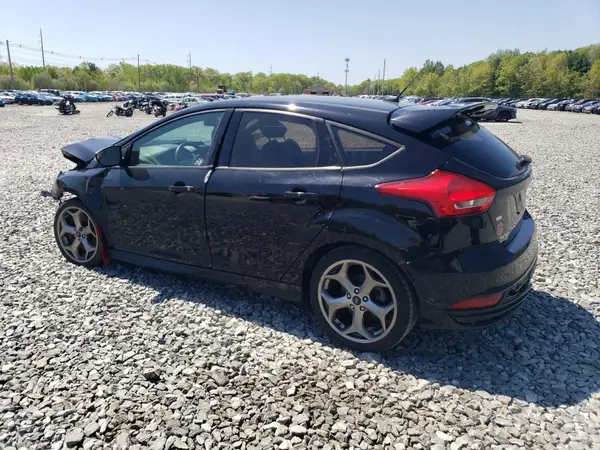 1FADP3L98JL318429 2018 FORD FOCUS - Image 2