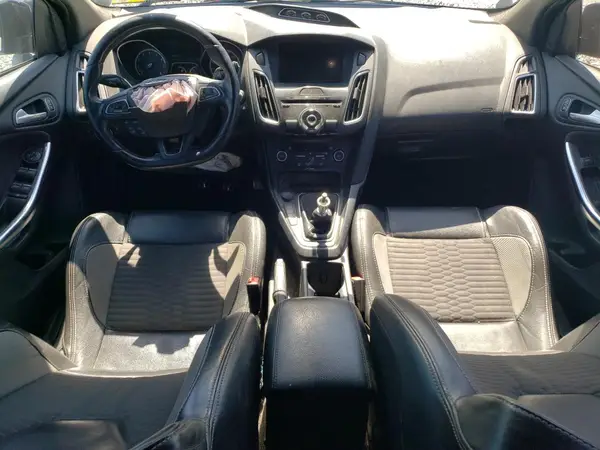 1FADP3L98JL318429 2018 FORD FOCUS - Image 8