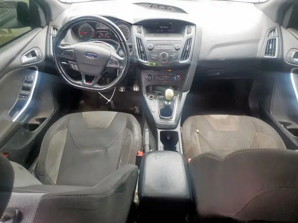 1FADP3L98JL332556 2018 FORD FOCUS - Image 8