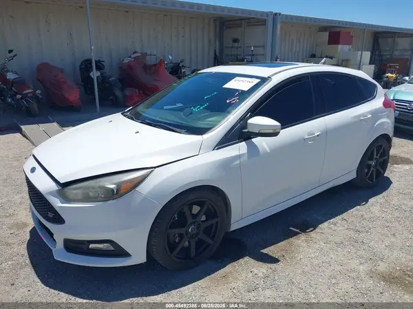 1FADP3L99HL260602 2017 FORD FOCUS ST - Image 2
