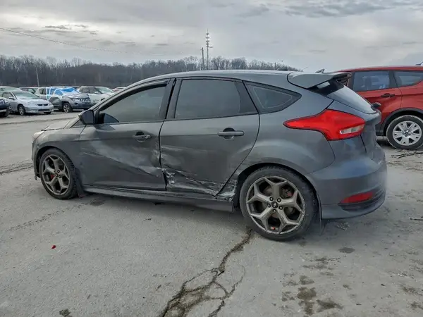 1FADP3L99JL215830 2018 FORD FOCUS - Image 2