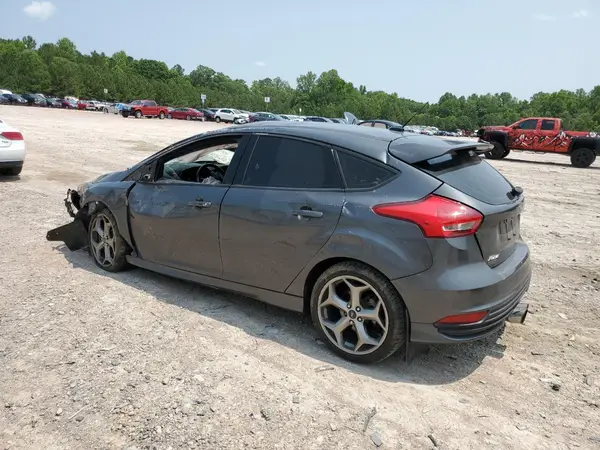 1FADP3L99JL219215 2018 FORD FOCUS - Image 2