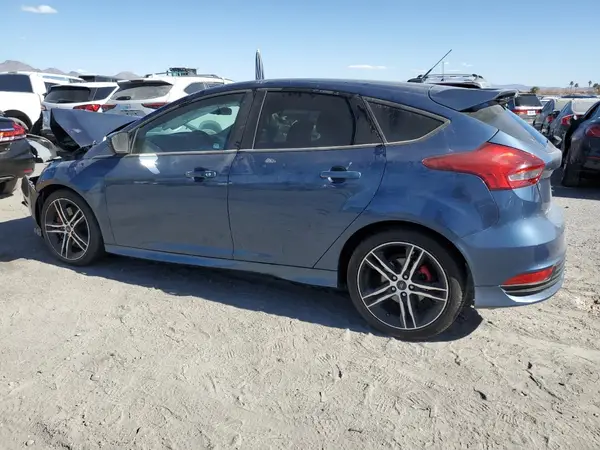 1FADP3L99JL223927 2018 FORD FOCUS - Image 2