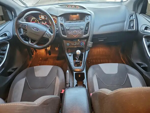 1FADP3L99JL229839 2018 FORD FOCUS - Image 8