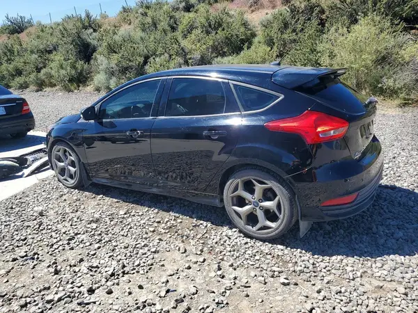 1FADP3L99JL240906 2018 FORD FOCUS - Image 2