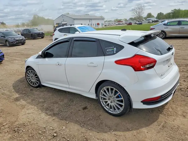 1FADP3L99JL310307 2018 FORD FOCUS - Image 2