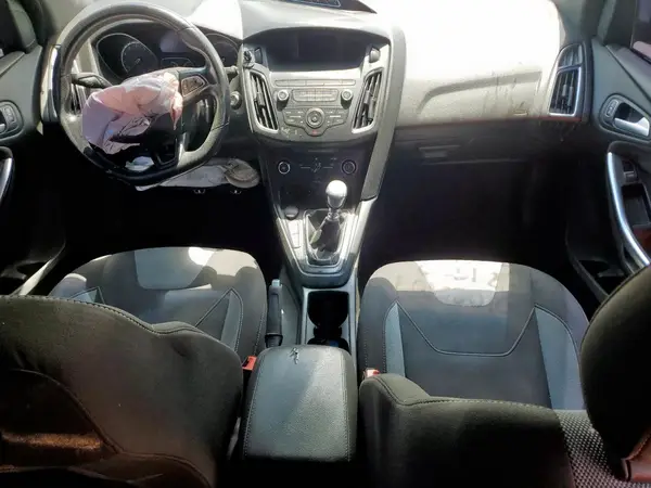1FADP3L99JL329570 2018 FORD FOCUS - Image 8
