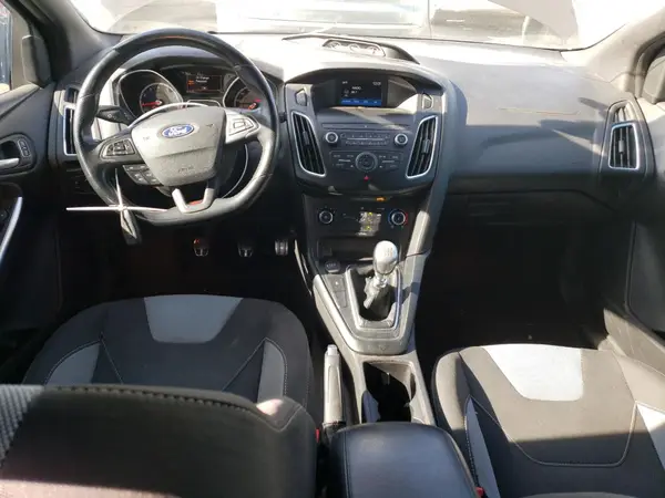 1FADP3L99JL331481 2018 FORD FOCUS - Image 8