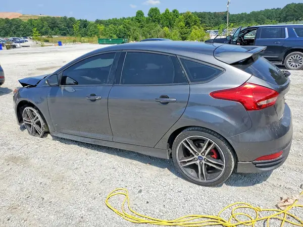 1FADP3L99JL332274 2018 FORD FOCUS - Image 2