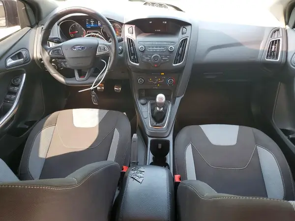 1FADP3L99JL332274 2018 FORD FOCUS - Image 8