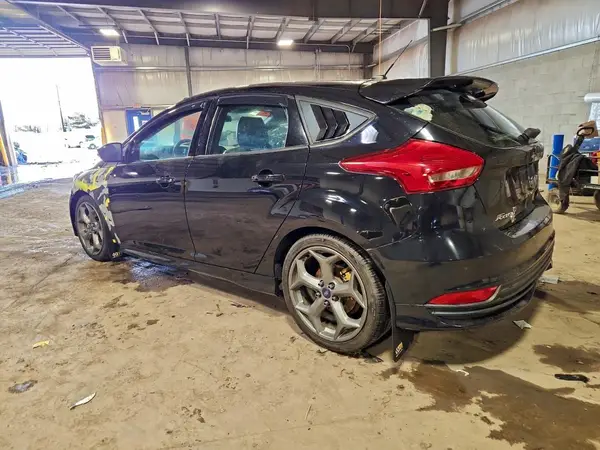 1FADP3L9XGL255200 2016 FORD FOCUS - Image 2