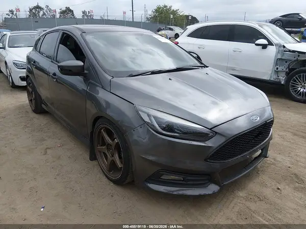 1FADP3L9XHL285203 2017 FORD FOCUS ST - Image 1