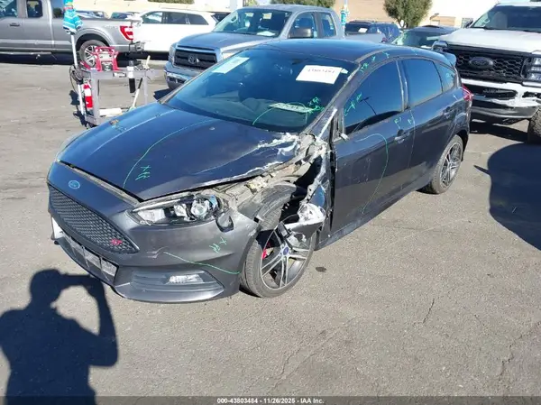 1FADP3L9XJL211513 2018 FORD FOCUS ST - Image 2