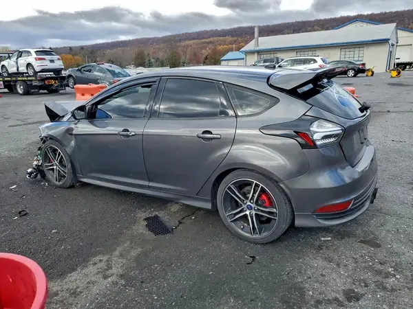 1FADP3L9XJL228621 2018 FORD FOCUS - Image 2