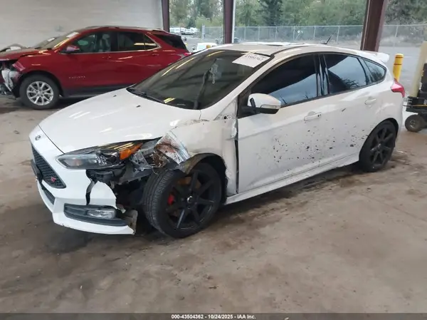 1FADP3L9XJL290004 2018 FORD FOCUS ST - Image 2