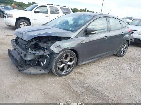 1FADP3L9XJL329965 2018 FORD FOCUS ST - Image 2