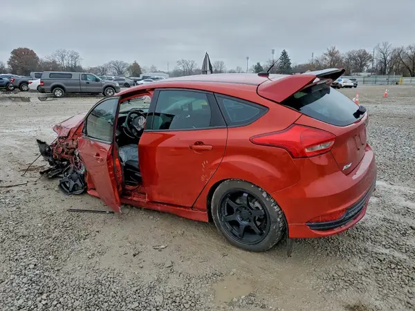 1FADP3L9XJL331702 2018 FORD FOCUS - Image 2