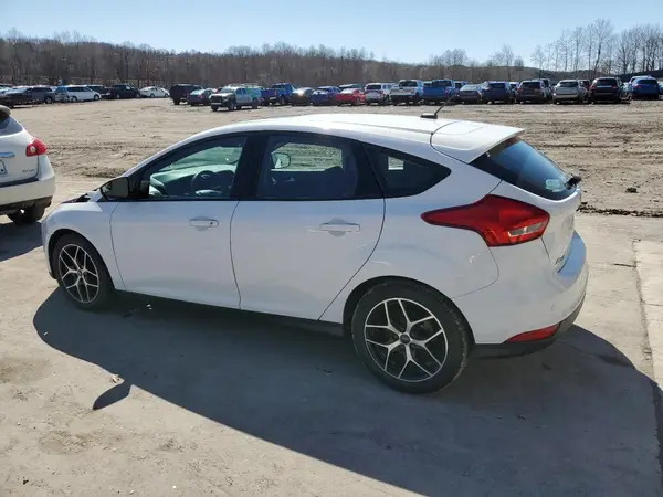 1FADP3M20HL200905 2017 FORD FOCUS - Image 2