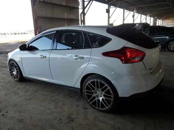 1FADP3M20HL263678 2017 FORD FOCUS - Image 2