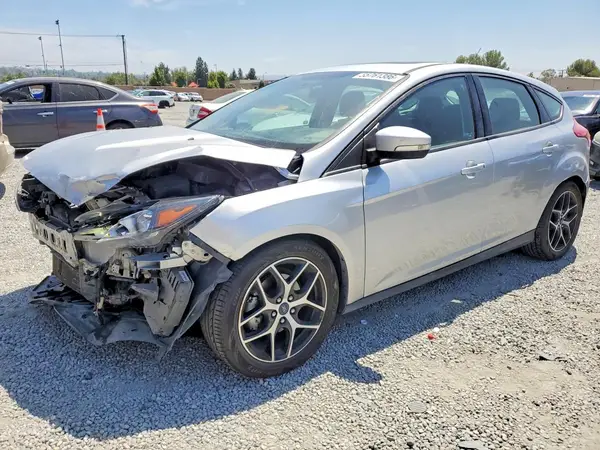 1FADP3M20HL333258 2017 FORD FOCUS - Image 1