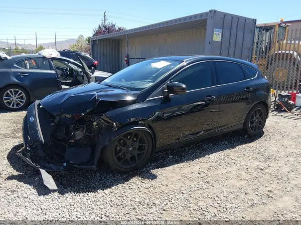 1FADP3M20JL305109 2018 FORD FOCUS - Image 2