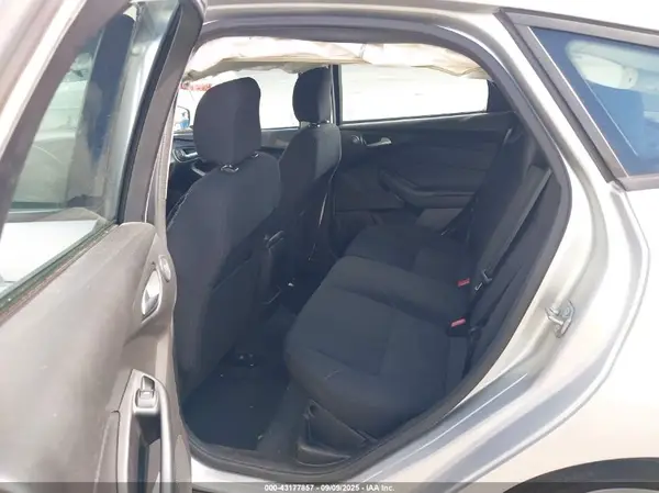 1FADP3M21HL225070 2017 FORD FOCUS - Image 8